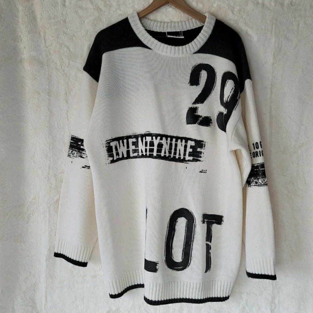 Lot 29 Sweater Vintage White with Black Text Men's Size XL